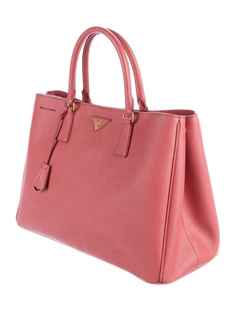 prada saffiano large executive tote bag|prada saffiano lux mini.